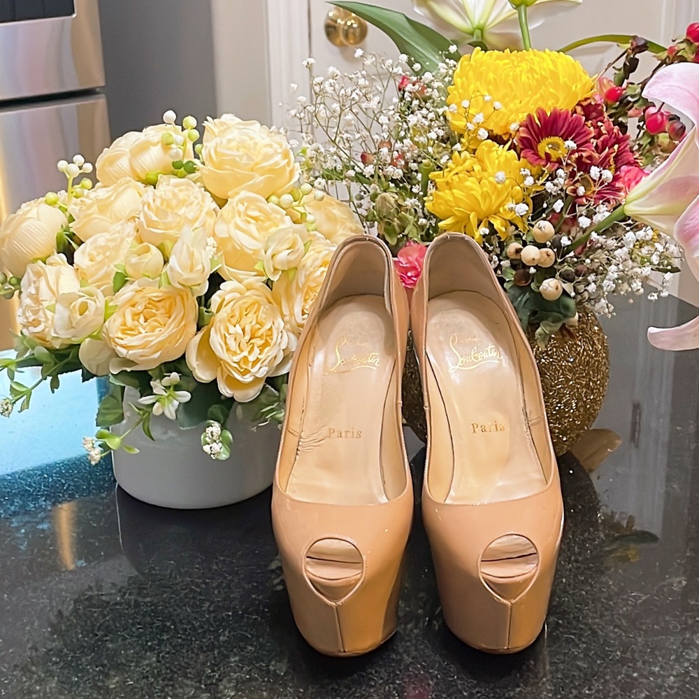 Christian Louboutin nude. Size 6.5 platform